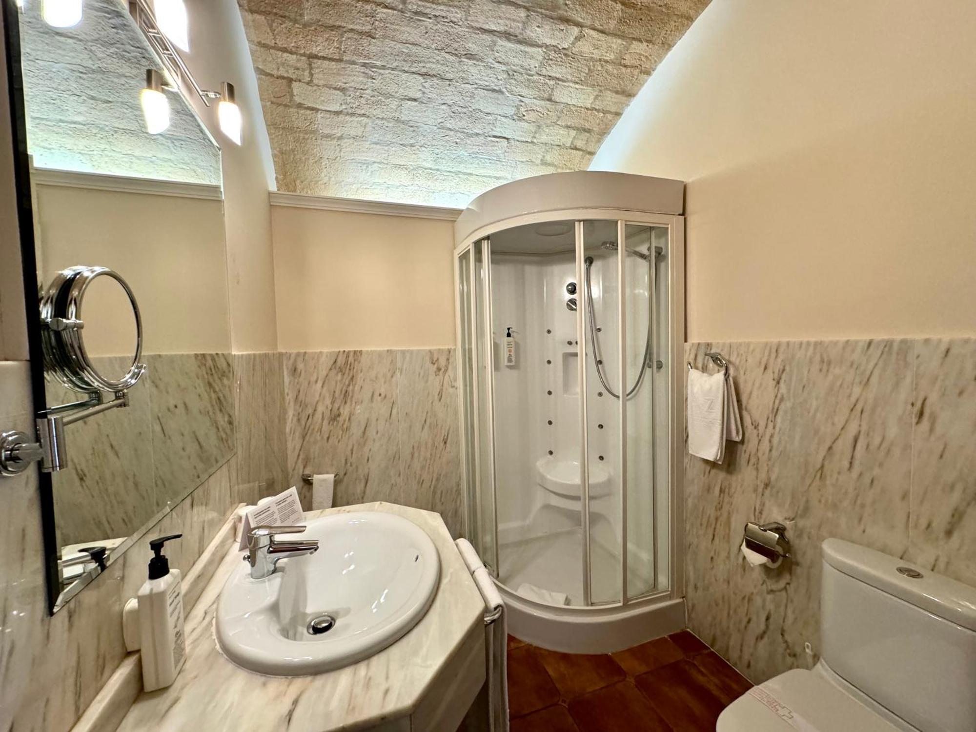 Hotel Kazar Ontinyent Esterno foto