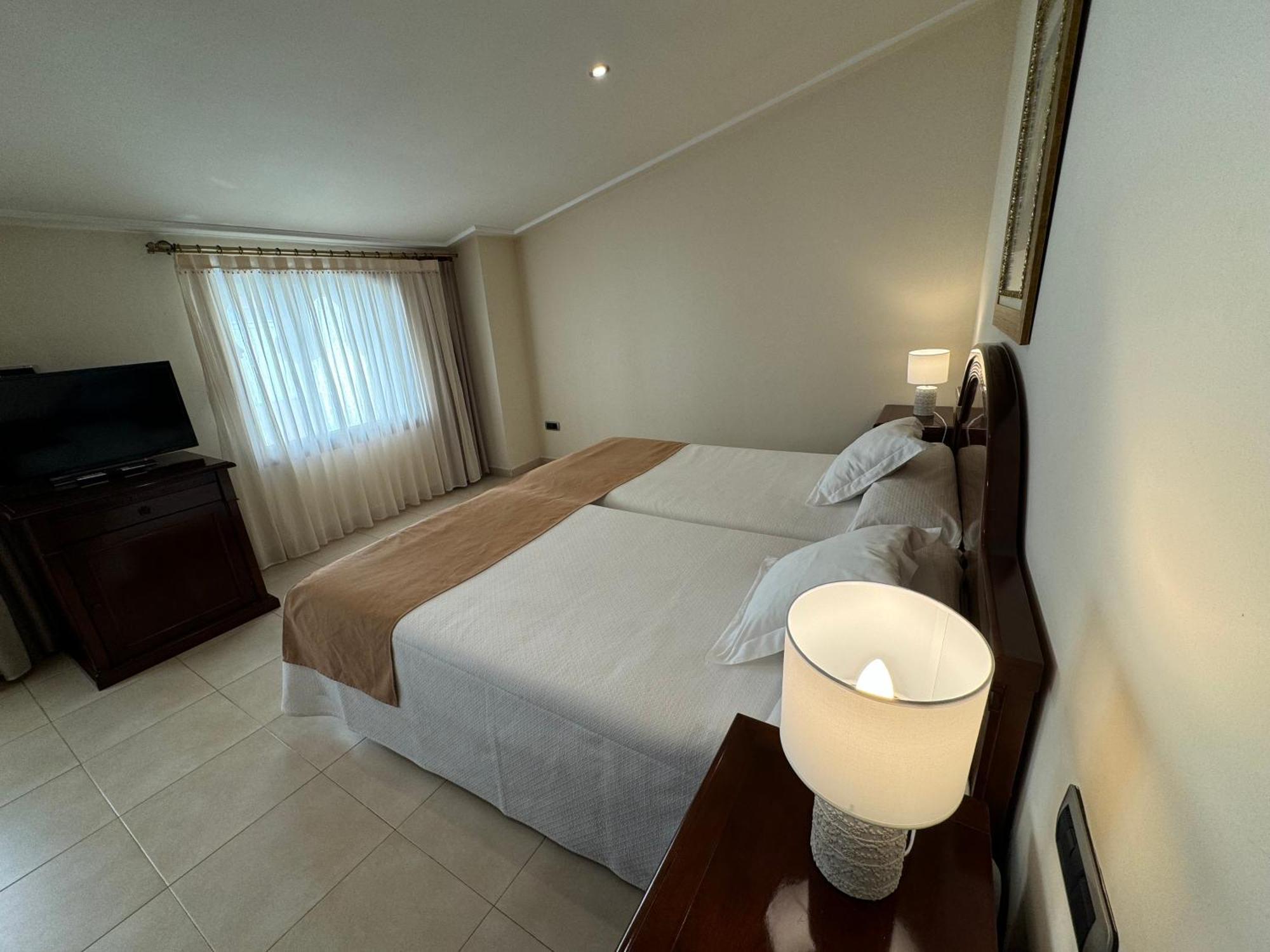 Hotel Kazar Ontinyent Esterno foto