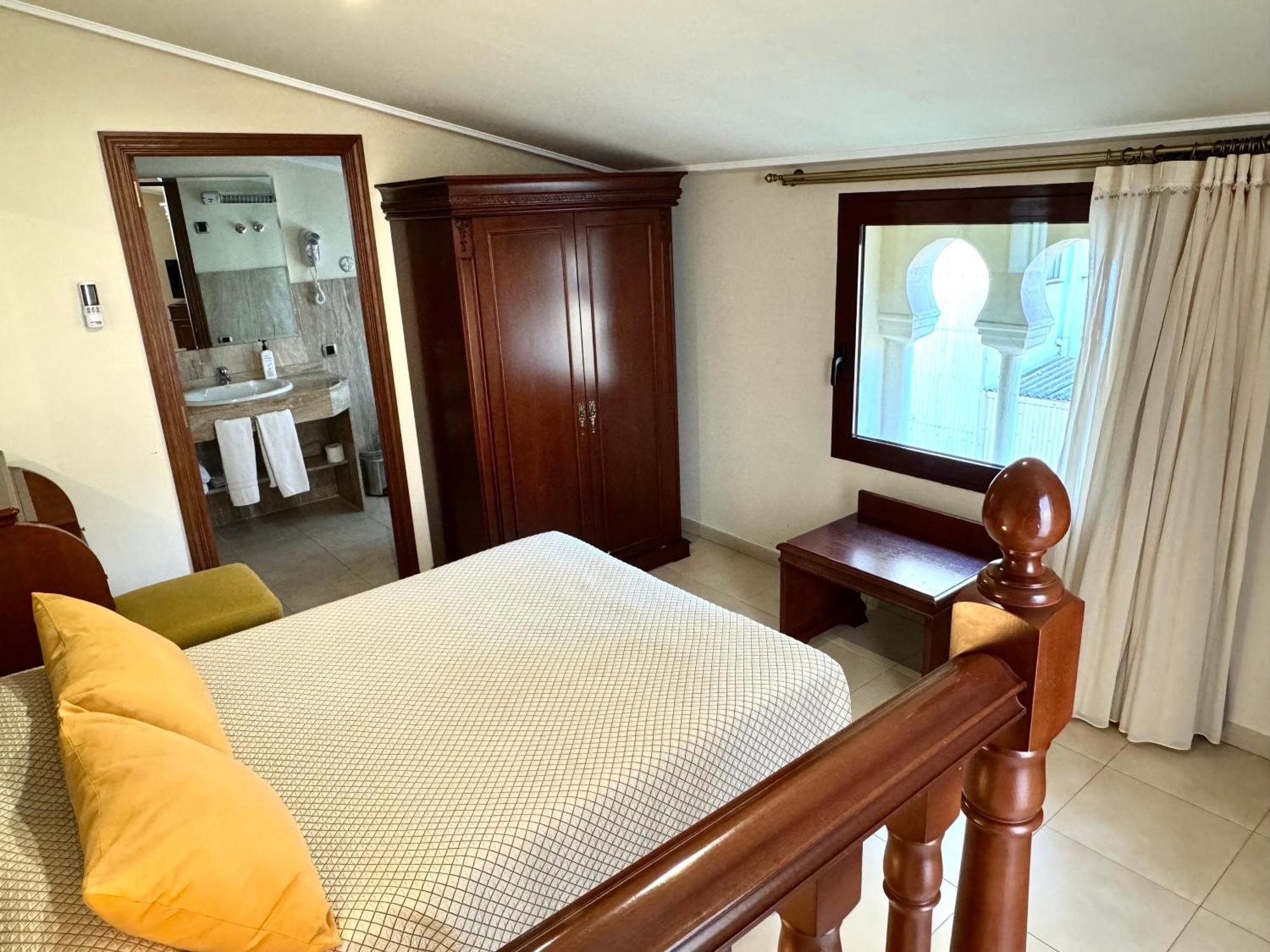 Hotel Kazar Ontinyent Esterno foto