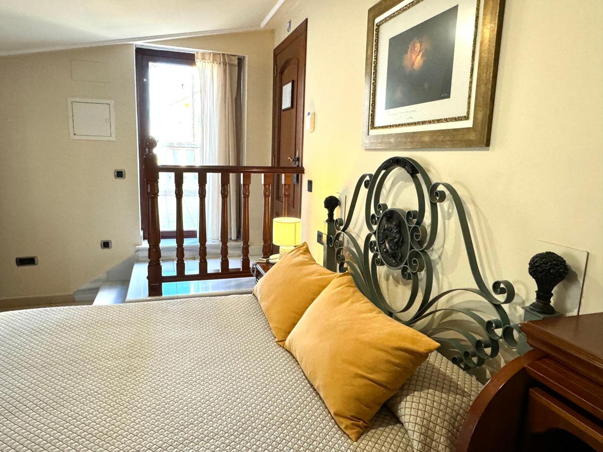Hotel Kazar Ontinyent Esterno foto