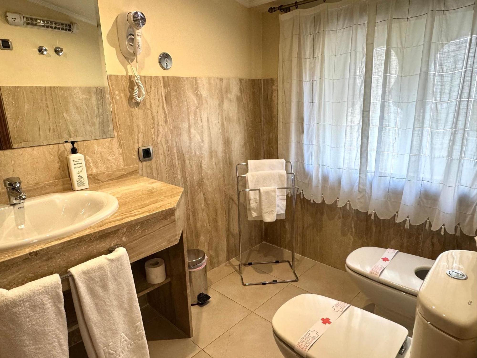Hotel Kazar Ontinyent Esterno foto